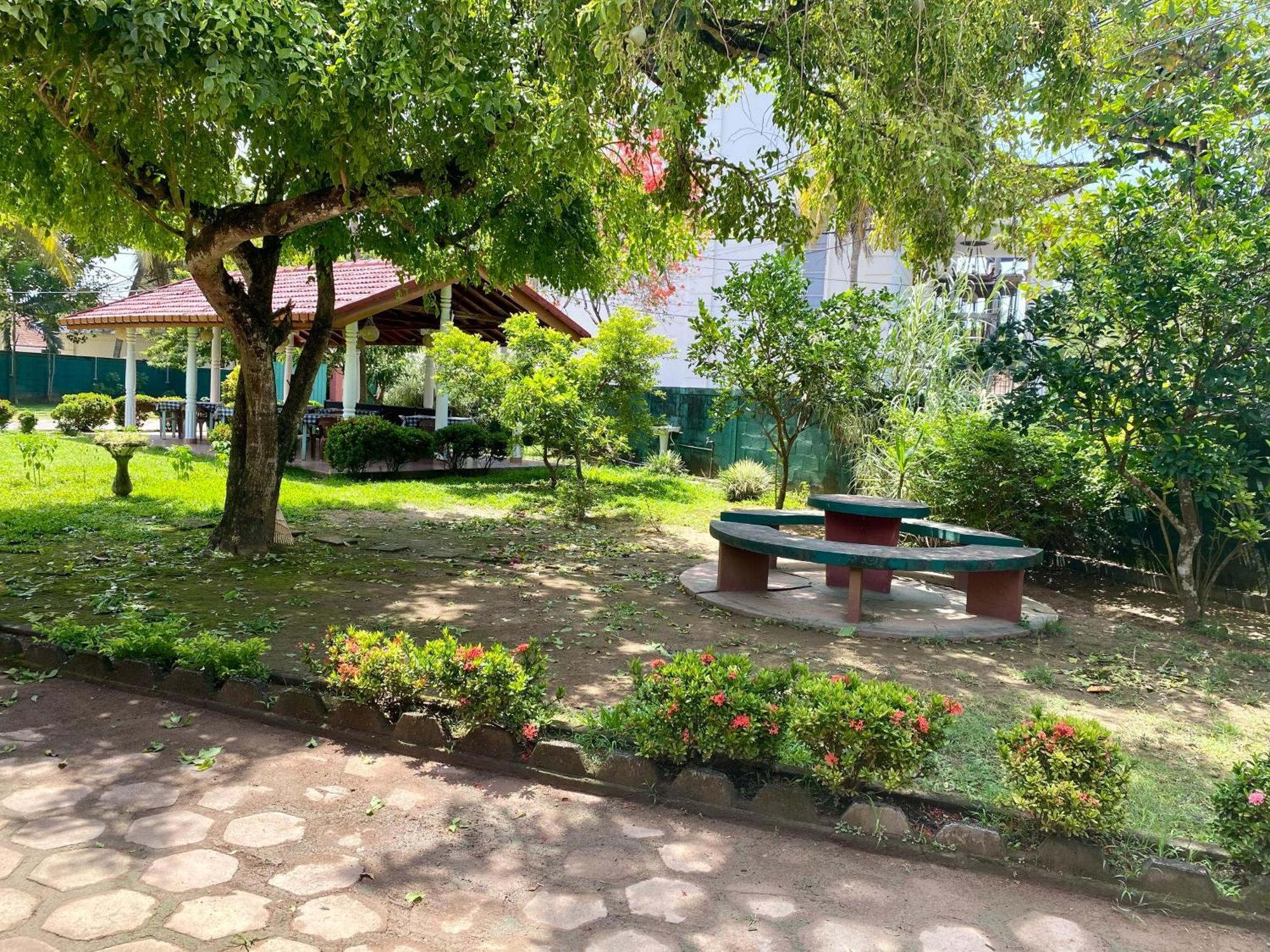 Hotel Tk Green Garden Matara Exteriér fotografie